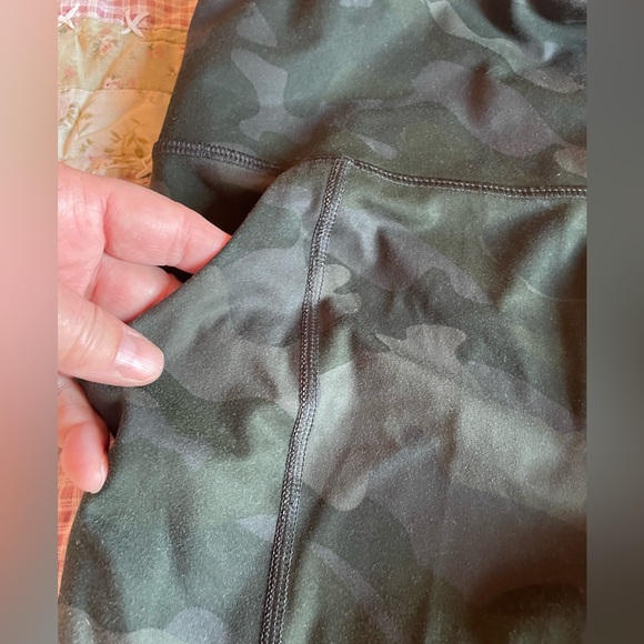 ROX - SP- Small petite. Used condition… ready to workout. Camouflage color. - Picture 1 of 4